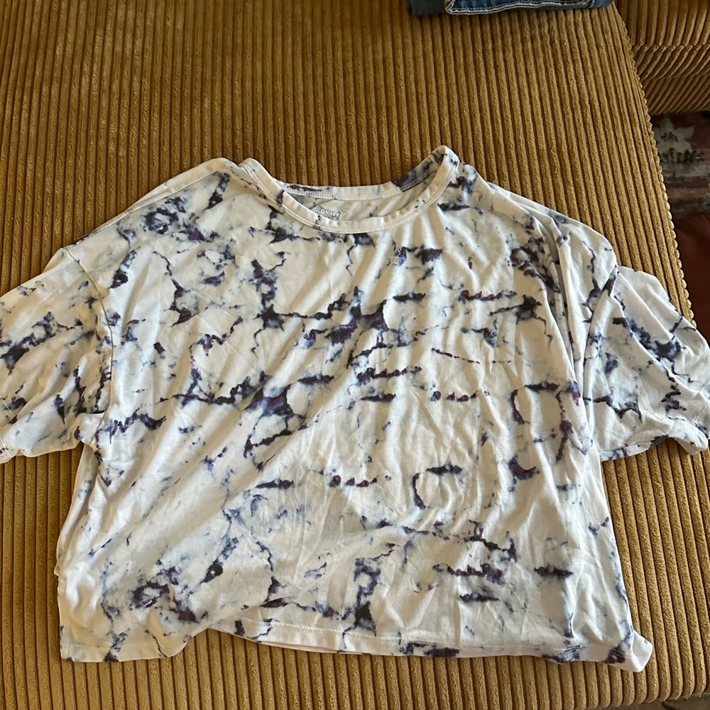 old navy activewear tie dye shirt